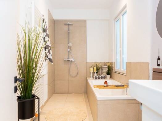 Wohnung zum Kauf 325.000 € 2 Zimmer 77 m² EG Maxfeld Weiterer Innenstadtgürtel West / Nord / Ost 90409