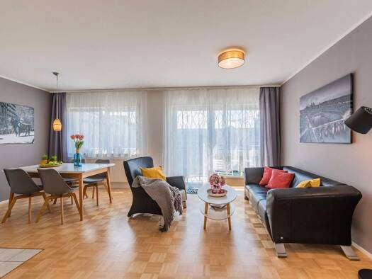 Wohnung zur Miete 1.890 € 2 Zimmer 55 m² 5. Geschoss frei ab 05.01.2026 Sachsenhausen Frankfurt am Main 60594