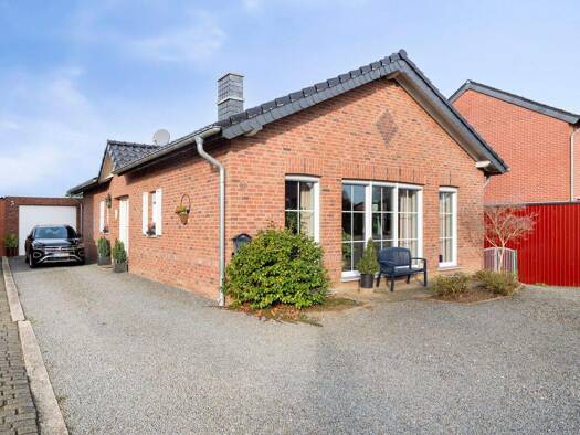 Einfamilienhaus zum Kauf 449.000 € 7,5 Zimmer 168 m² 1.324 m² Grundstück frei ab sofort Waldfeucht 52525