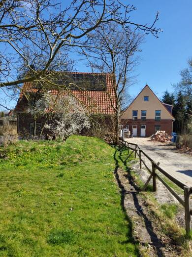 Haus zum Kauf als Kapitalanlage geeignet 849.000 € 8 Zimmer 221,4 m² 515 m² Grundstück Kanalstraße 37 a und b Groden Cuxhaven 27478