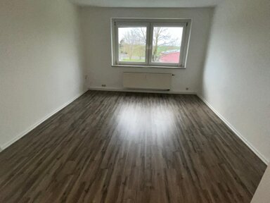 Wohnung zur Miete 350 € 4 Zimmer 65,1 m² 1. Geschoss Schulstr. 36 Pappendorf Pappendorf 09661