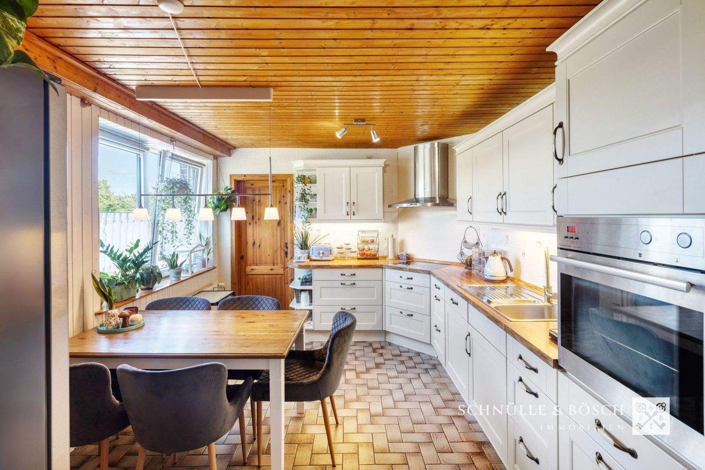 Immobilie in Hammah - Großes Zweifamilienhaus mit Einliegerwohnung - Bild 3