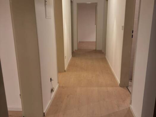 Wohnung zur Miete 900 € 4 Zimmer 89 m² Geschoss 1/2 frei ab 01.01.2026 Rothaurach Roth 91154