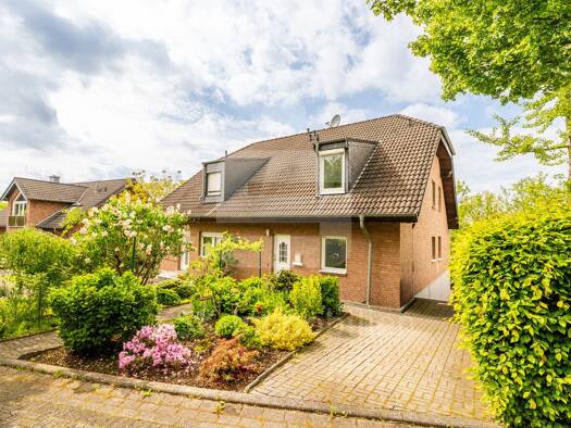 Doppelhaushälfte zum Kauf 399.000 € 5 Zimmer 161 m² 402 m² Grundstück Seelscheid Neunkirchen-Seelscheid 53819
