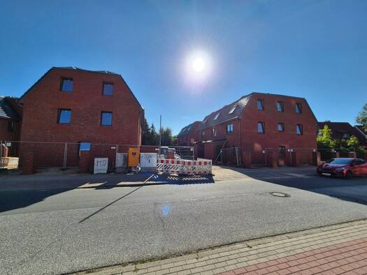 Reihenhaus zur Miete - Erstbezug 2.500 € 5 Zimmer 136 m² 108 m² Grundstück frei ab 01.12.2026 Garstedt Norderstedt 22846