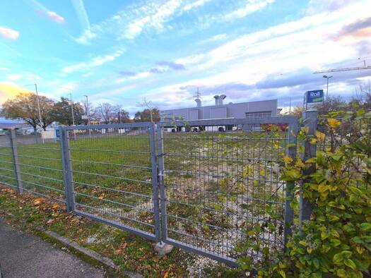 Freifläche zur Miete 9.000 € 4.500 m² Lagerfläche Dettingen 73265