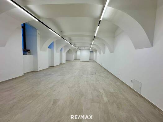 Laden zur Miete 4.000 € 250 m² Verkaufsfläche Wien 1100