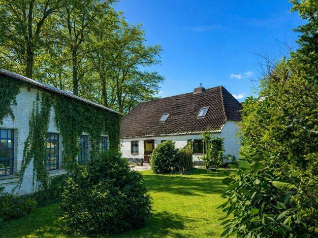Einfamilienhaus zum Kauf 149.000 € 6 Zimmer 149 m² 954 m² Grundstück Hennstedt 25779