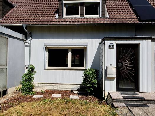 Reihenmittelhaus zum Kauf 119.000 € 3 Zimmer 78 m² 304 m² Grundstück Sudmerberg Goslar 38640