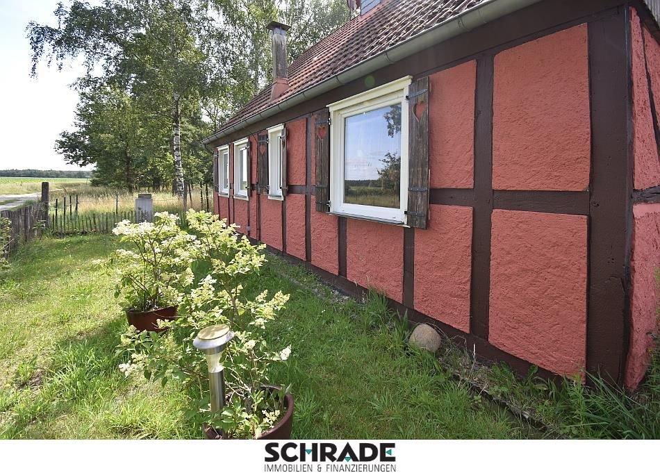 Haus zum Kauf 89.000 € 4 Zimmer 77 m²<br/>Wohnfläche 1.800 m²<br/>Grundstück Natterheide Osterburg 39606