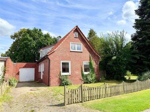Haus zum Kauf 278.000 € 5 Zimmer 118 m² 908 m² Grundstück frei ab sofort Innenstadt Aurich 26603