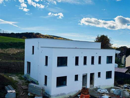 Haus zum Kauf provisionsfrei 599.900 € 5 Zimmer 134 m² 341 m² Grundstück Mietraching Deggendorf 94469