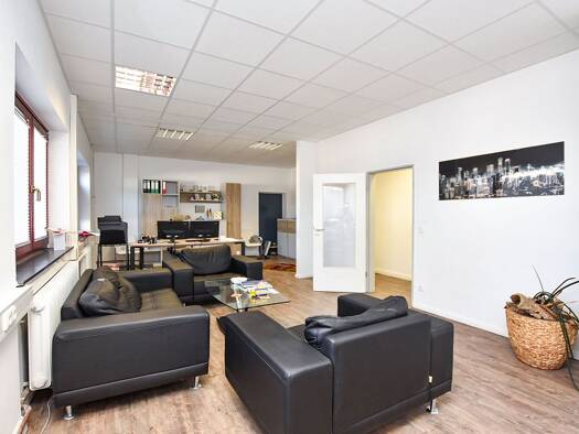 Lagerhalle zur Miete 1.950 € 450 m² Lagerfläche St. Jürgen St. Jürgen 23560