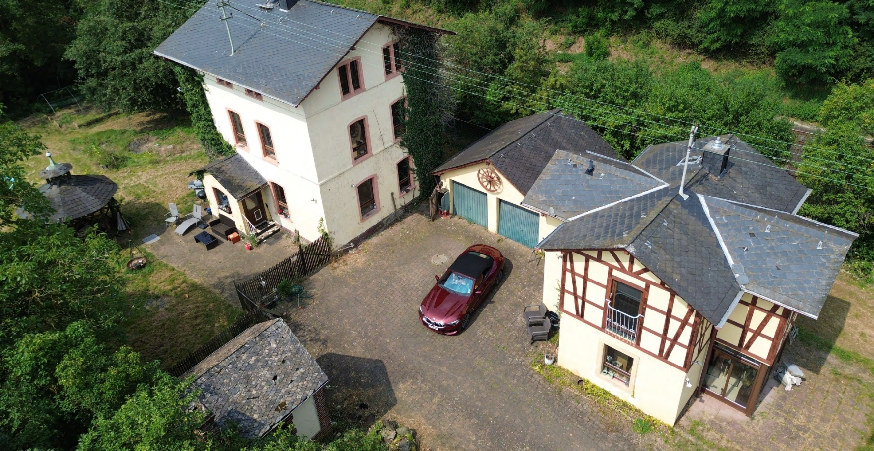 Mehrfamilienhaus zum Kauf provisionsfrei 450.000 € 10 Zimmer 230 m²<br/>Wohnfläche 2.778 m²<br/>Grundstück Unterau 4 Villmar Villmar 65606