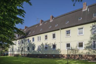 Wohnung zur Miete 329 € 2 Zimmer 50 m² 1. Geschoss Bromberger Straße 42 Fedderwardergroden Wilhelmshaven 26388