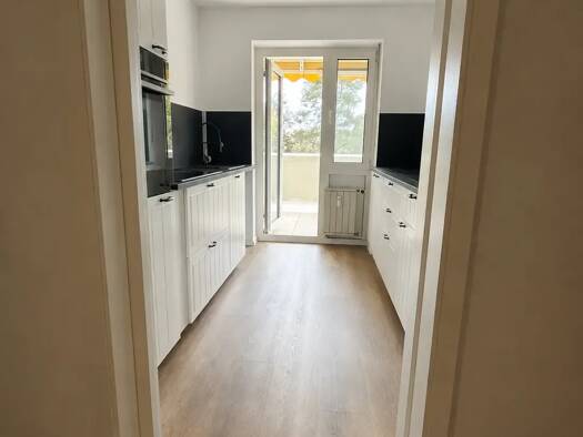 Wohnung zum Kauf provisionsfrei 215.000 € 3,5 Zimmer 80 m² Geschoss 1/10 frei ab sofort Bergl Schweinfurt 97424