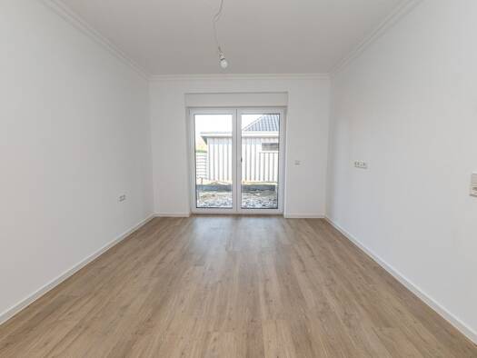 Doppelhaushälfte zur Miete - Erstbezug 1.225 € 4 Zimmer 98 m² frei ab sofort Warstade Hemmoor 21745