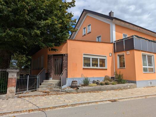 Restaurant zur Miete provisionsfrei 2.500 € Bahnhofstraße 24 Gosberg Pinzberg 91361