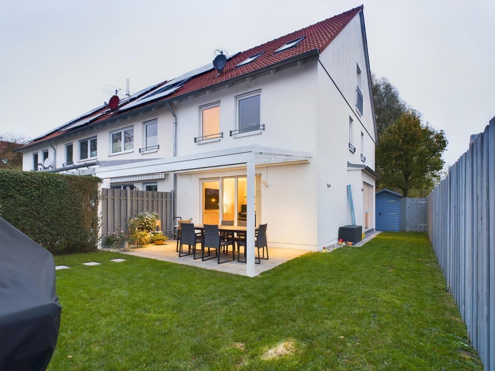 Reihenendhaus zum Kauf 949.000 € 5 Zimmer 125 m²<br/>Wohnfläche 226 m²<br/>Grundstück 01.03.2025<br/>Verfügbarkeit Altenerding Erding 85435