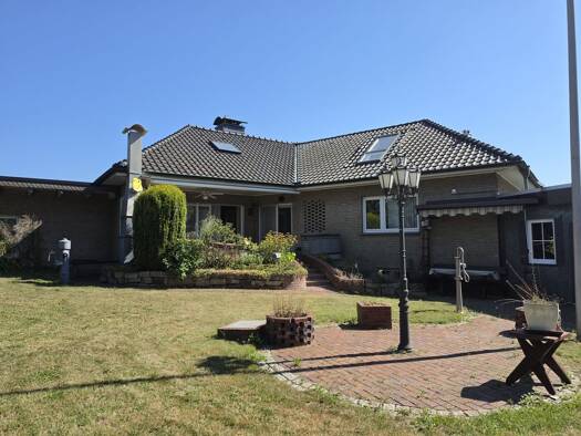 Bungalow zum Kauf 395.000 € 8 Zimmer 200,3 m² 1.244 m² Grundstück frei ab sofort Oberg Ilsede 31246