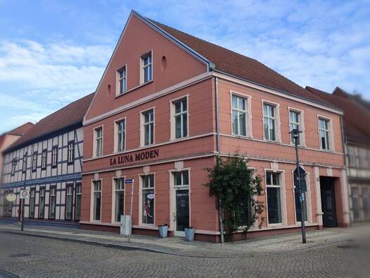 Haus zum Kauf 259.000 € 12 Zimmer 230 m² 443 m² Grundstück Osterburg 39606