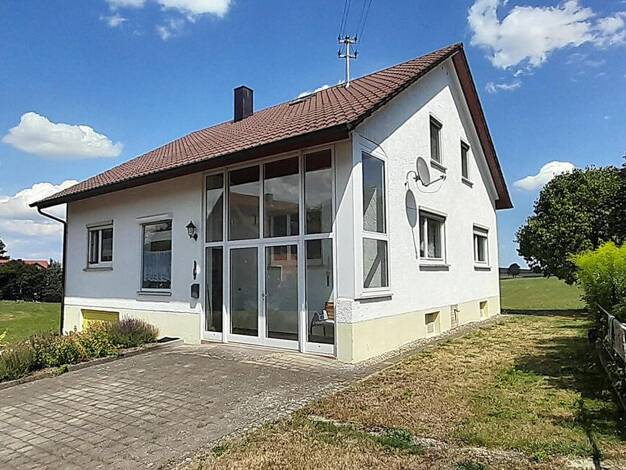 Einfamilienhaus zum Kauf 195.000 € 6 Zimmer 107 m² 489 m² Grundstück Willenhofen Attenweiler 88448