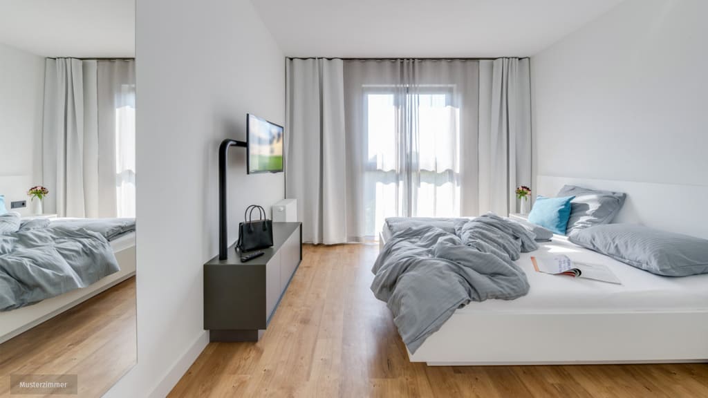 Wohnung zur Miete Wohnen auf Zeit 3.640 € 2 Zimmer 36 m²<br/>Wohnfläche 09.02.2025<br/>Verfügbarkeit Borsigallee Seckbach Frankfurt am Main 60388