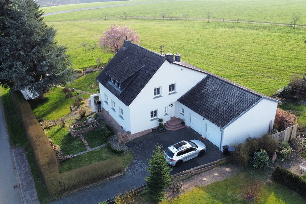 Immobilie in Schwarzenborn - Ihr neues Zuhause - Einfamilienhaus in Schwarzenborn - Bild 0