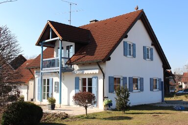 Einfamilienhaus zur Miete 1.365 € 4 Zimmer 108 m² 635 m² Grundstück frei ab 01.04.2025 Kleinkitzighofen Lamerdingen 86862