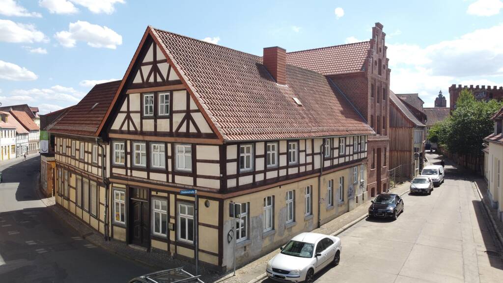 Mehrfamilienhaus zum Kauf 398.000 € 20 Zimmer 1.094 m² 962 m² Grundstück Böddenstedt Salzwedel 29410