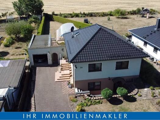 Bungalow zum Kauf 389.000 € 5 Zimmer 160,1 m² 1.108 m² Grundstück frei ab 01.11.2026 Küttener Straße 24 Brachstedt Petersberg 06193