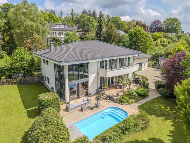 Villa zum Kauf 3.350.000 € 7,5 Zimmer 317,2 m² 1.845 m² Grundstück Stadtgebiet Göppingen 73033
