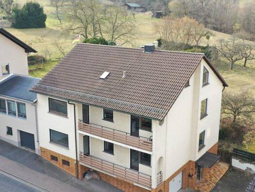 Mehrfamilienhaus zum Kauf provisionsfrei 329.900 € 8 Zimmer 192,1 m² 1.617 m² Grundstück Roßbach Leidersbach / Roßbach 63849