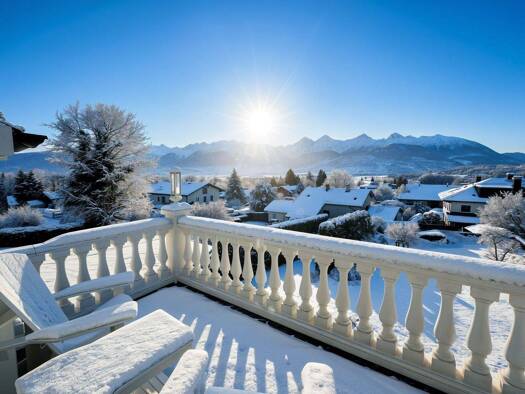 Villa zum Kauf 9 Zimmer 331 m² 998 m² Grundstück Prien Prien am Chiemsee 83209