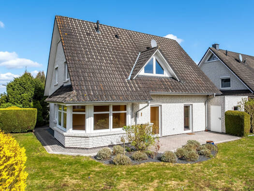 Einfamilienhaus zum Kauf 425.000 € 5 Zimmer 136 m² 493 m² Grundstück Friedrichsfehn Edewecht-Friedrichsfehn 26188