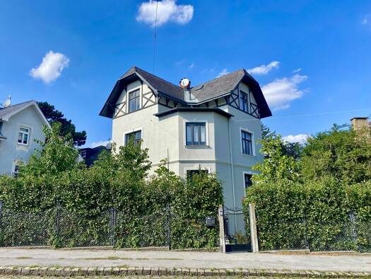 Villa zur Miete 3.900 € 6 Zimmer 227 m² 550 m² Grundstück frei ab 01.09.2026 Suppégasse Hietzing 1130