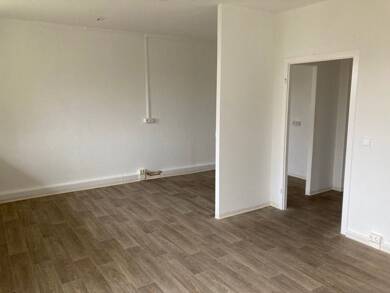 Wohnung zur Miete 390 € 4 Zimmer 71 m² 5. Geschoss frei ab 15.08.2025 Kastanienstraße 5 Lusan - Platanenstraße Gera 07549