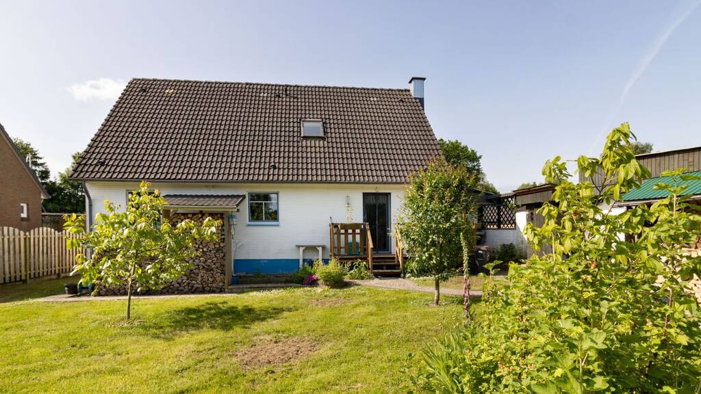 Haus zum Kauf 339.000 € 5,5 Zimmer 120 m² 852 m² Grundstück Neuberend 24879