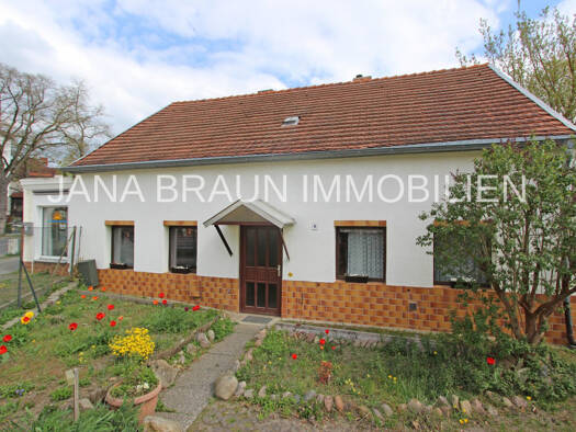 Einfamilienhaus zum Kauf 760.000 € 6 Zimmer 120 m² 586 m² Grundstück Berlin / Wannsee 14109
