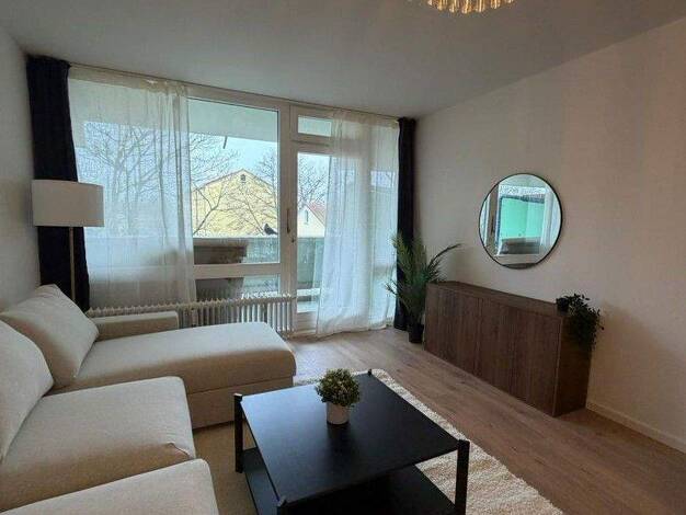 Wohnung zur Miete 1.350 € 1 Zimmer 31 m² Murnauerstraße 252 Thalk.Obersendl.-Forsten-Fürstenr.-Solln München 81379