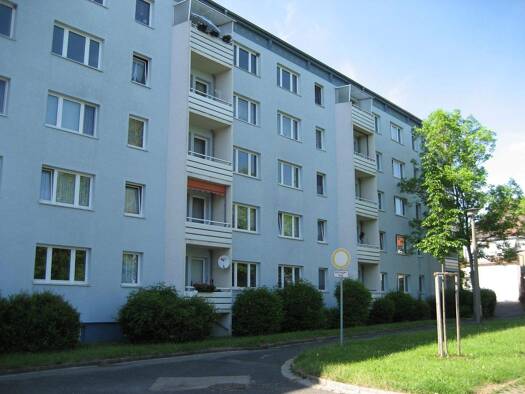 Wohnung zur Miete 300 € 3 Zimmer 60 m² 2. Geschoss frei ab sofort Otto-Heinig-Straße 48, OT Espenhain Espenhain Rötha 04571