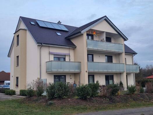 Wohnung zur Miete 480 € 2 Zimmer 52,2 m² 1. Geschoss frei ab sofort Fr. Raiffeisenstr.12a Waren Waren (Müritz) 17192