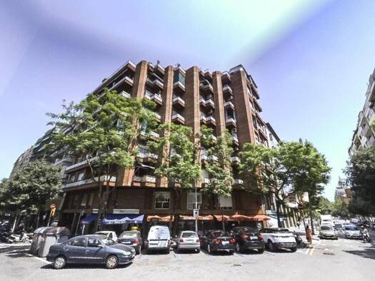 Außenstellplatz zum Kauf 17.500 € Barcelona 08013