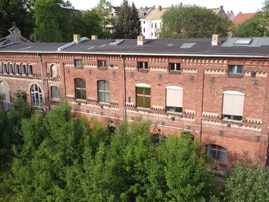 Haus zum Kauf 165.000 € 18 Zimmer 580 m² 2.750 m² Grundstück frei ab sofort Kanal straße Altenburg 04600