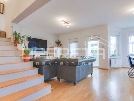 Einfamilienhaus zum Kauf 850.000 € 5 Zimmer 186 m² 723 m² Grundstück Zagreb 10000
