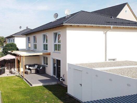 Doppelhaushälfte zum Kauf 499.000 € 5 Zimmer 130 m² 255 m² Grundstück Birkenzell Maxhütte-Haidhof 93142
