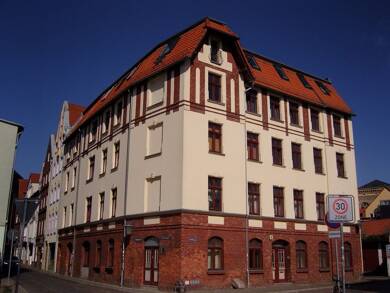 Wohn- und Geschäftshaus zum Kauf als Kapitalanlage geeignet 1.495.000 € 835,7 m² 330 m² Grundstück Zipollenhagen 8 Altstadt Stralsund 18439