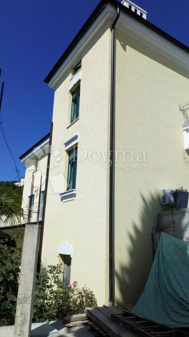 Haus zum Kauf 9 Zimmer 292 m² 550 m² Grundstück Opatija