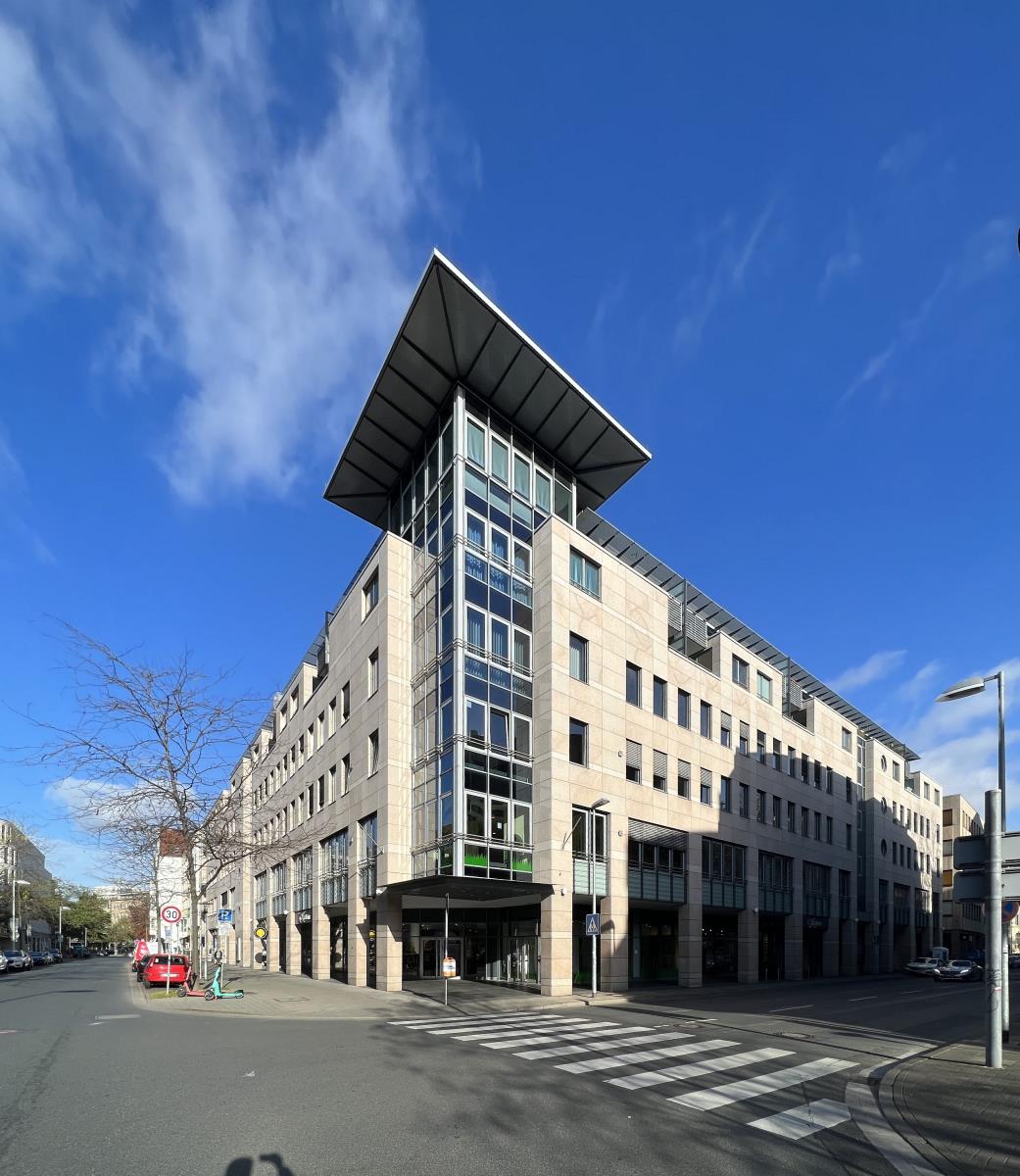 Bürogebäude zur Miete 850 m²<br/>Bürofläche ab 850 m²<br/>Teilbarkeit Mitte Hannover 30159