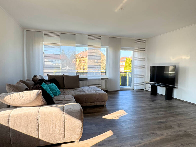 Wohnung zur Miete 845 € 4 Zimmer 108 m² 1. Geschoss frei ab sofort Weisendorf Weisendorf 91085
